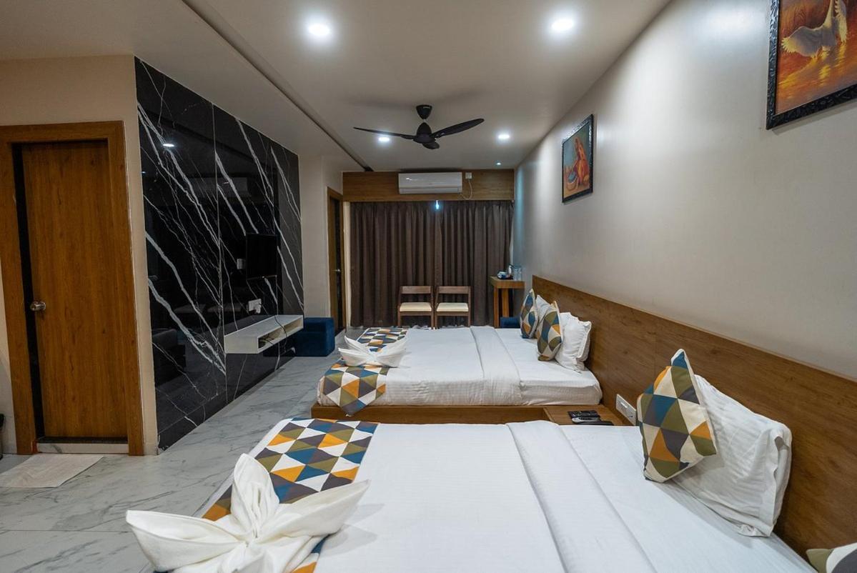 The Sky Imperial Unity Inn Garudeshwar Εξωτερικό φωτογραφία